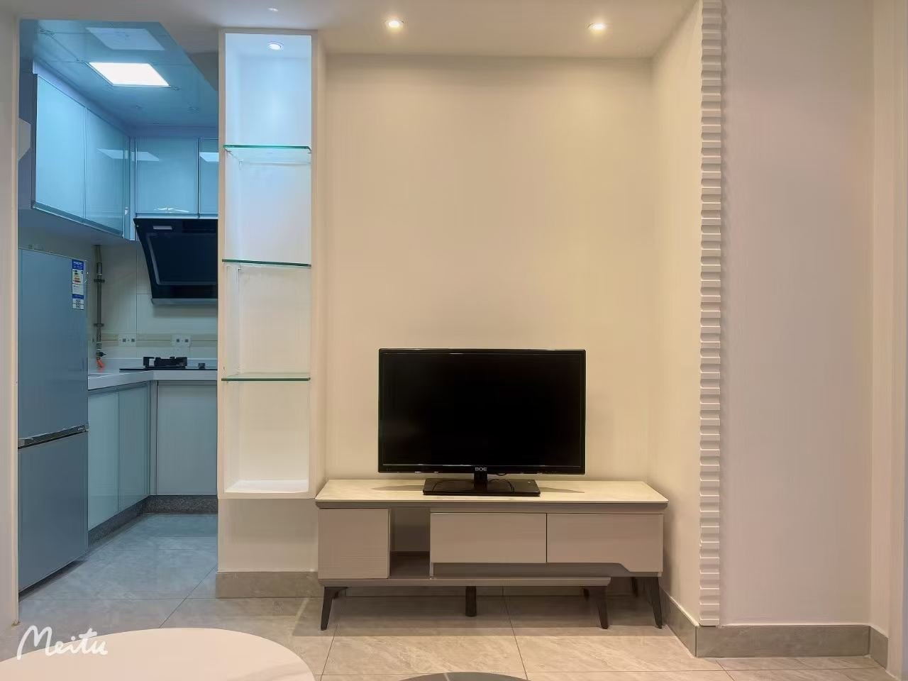 春风路电梯一房一厅4300，拎包入住，看房约