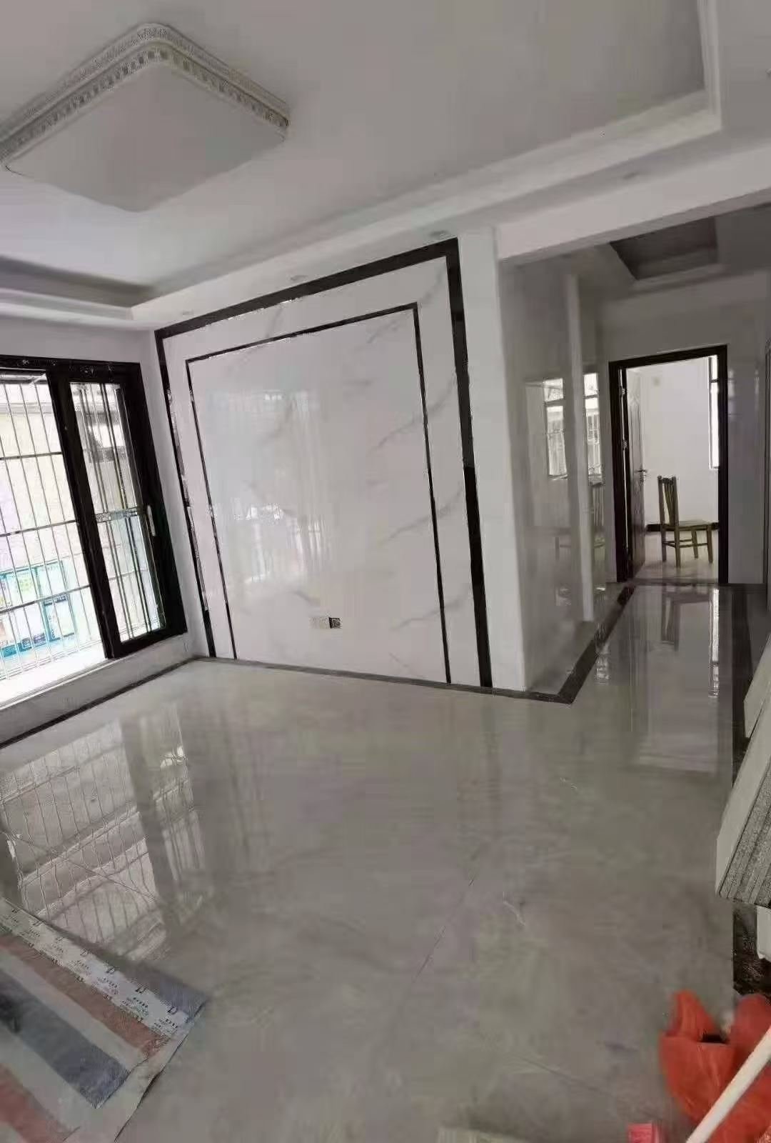 租：长龙地铁A出口，大坡头二楼精装三房一厅，拎包入住2800/月