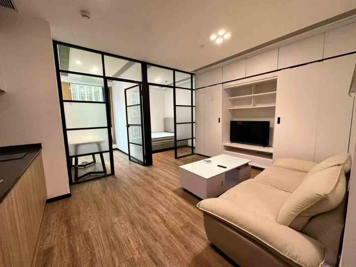 深南万科里58平11户型 5400 随时入住