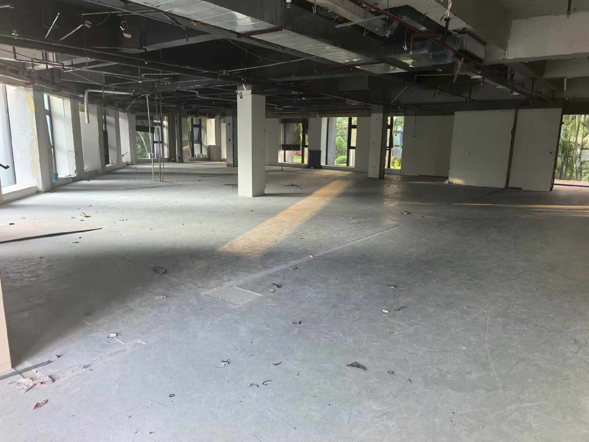 二号线东角头 580平 二楼 可做公寓酒店 餐饮 健身房 台球厅麻将 超市 瑜伽普拉提等 无行业限制 可分租