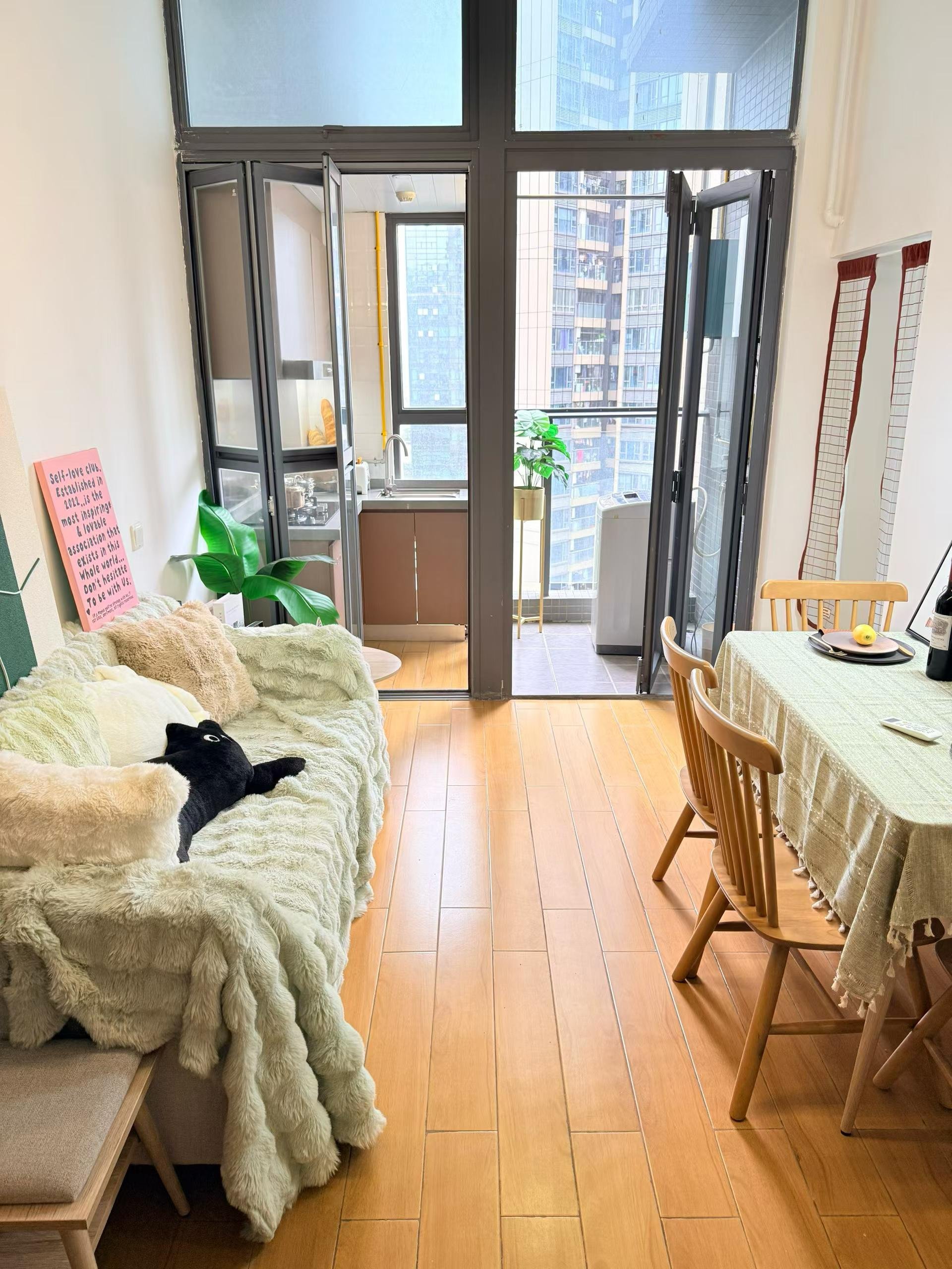 上塘｜上芬站、复式1+1户型4999 押一付一、免租一个月