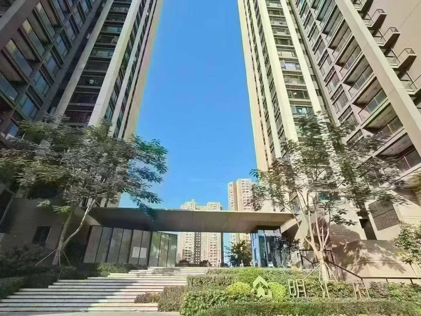 明汇府 多套房源出租 72-78两房改小三房?3600-3800 100-106三房两厅?4000-4500 135平(31)房?4300-5200 空房带家具均有！
