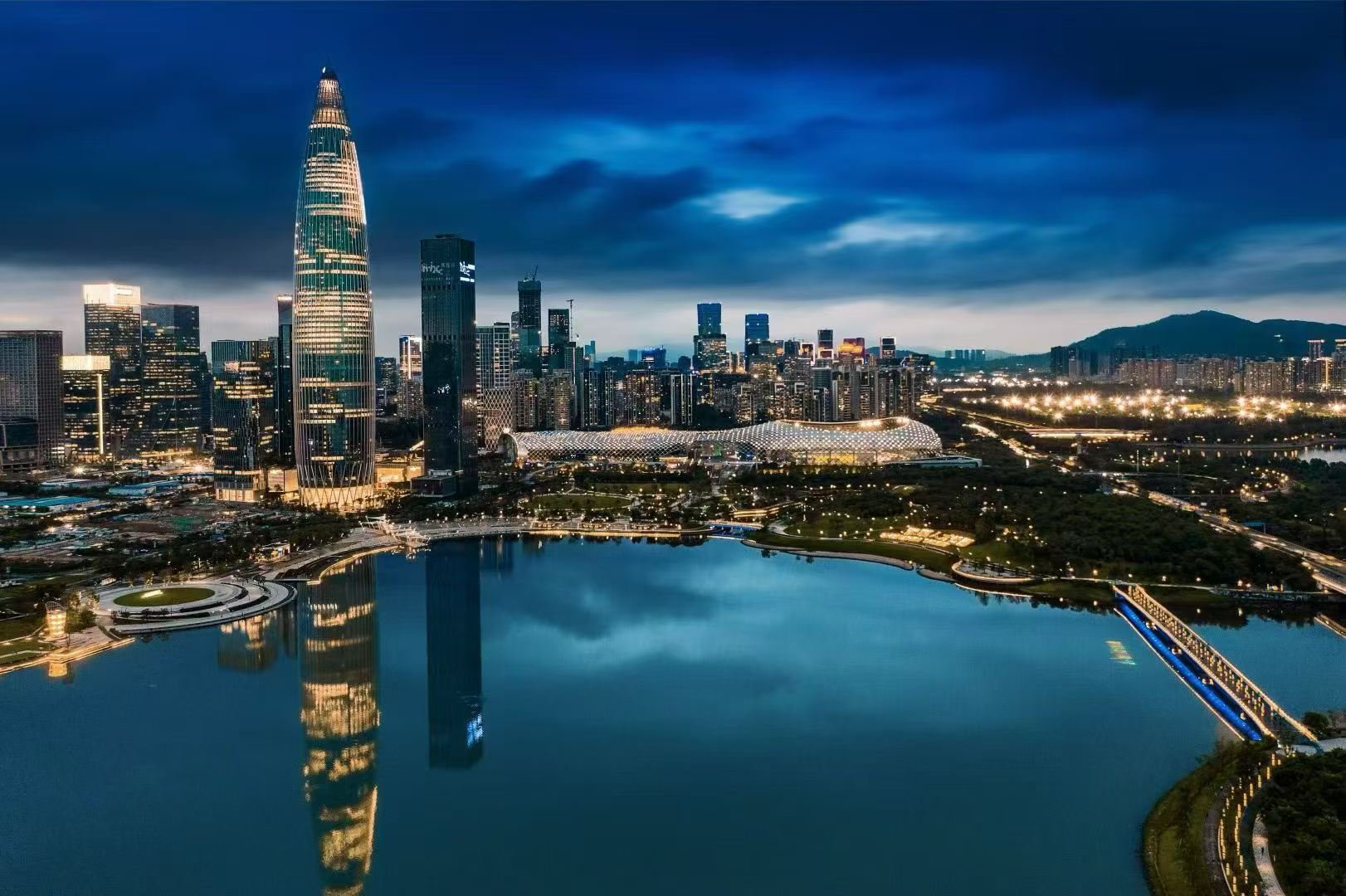 春笋精装修 中国华润大厦（春笋）单元租赁建议方案 China Resources Tower 推荐单元 【385.72平】