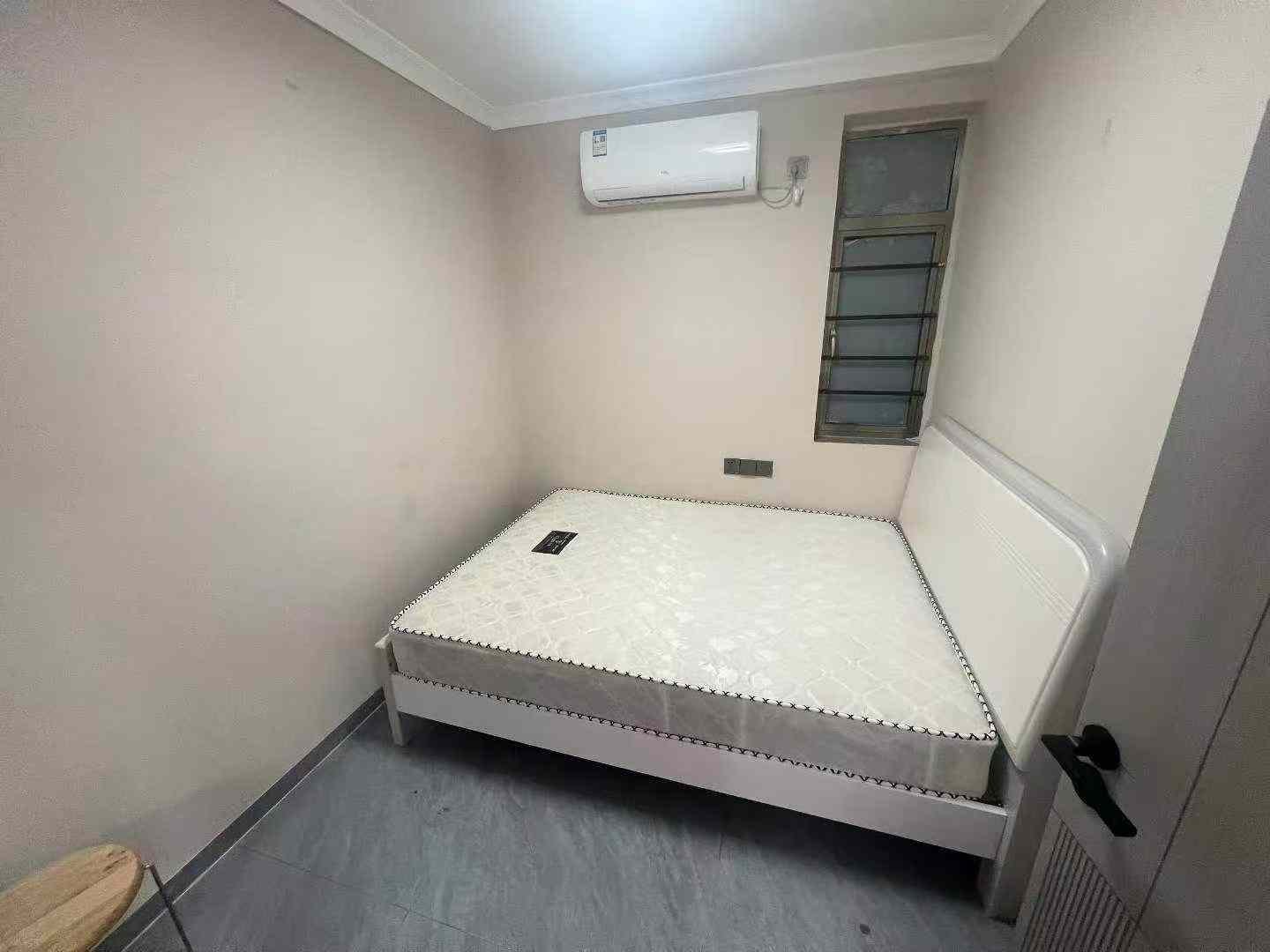口岸 佳宁娜三房7200