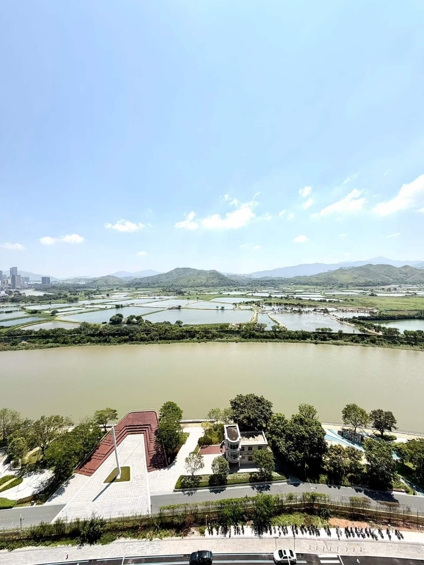 福田皇岗口岸-御水华府前排一线河景房）110平3房2厅2卫全齐出租，密码看房