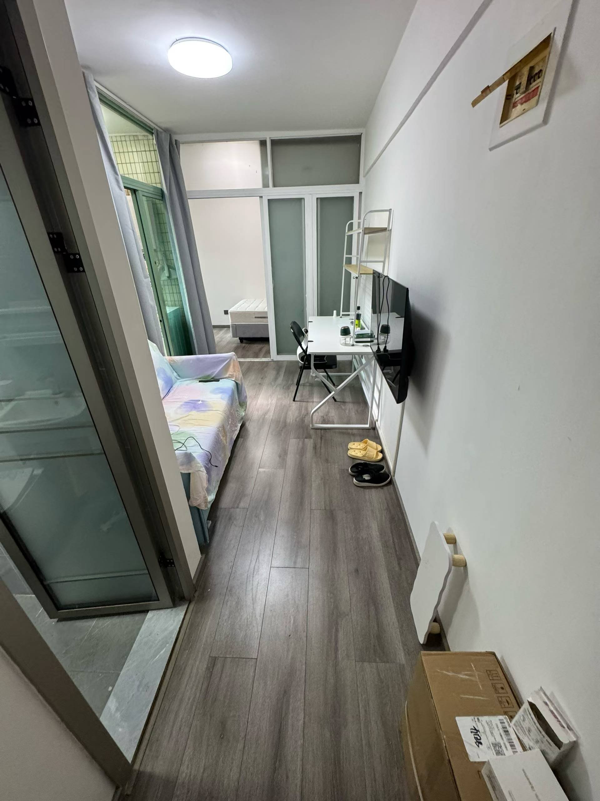 上梅林小区电梯一房一厅3500