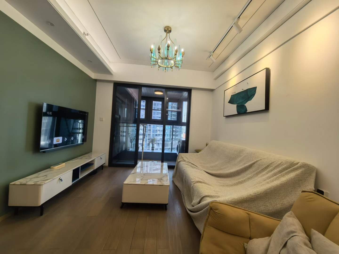 招商中环108平三房两卫出租，拎包入住