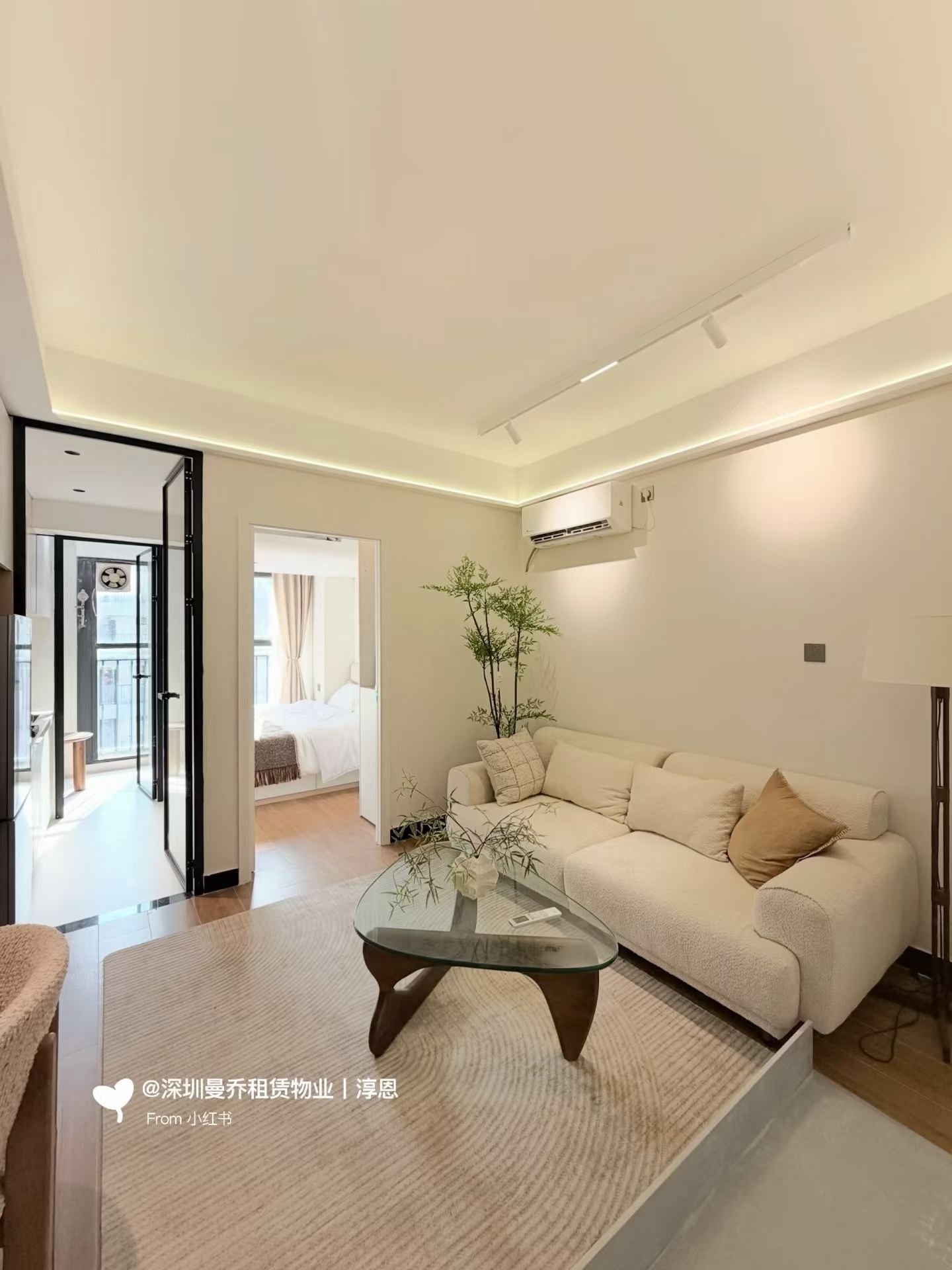 5号线妈湾站零距离 小区环境Nice 停车月卡250/月 采光通风好 曼乔公寓期待各位的入住 快来做我的租客吧-