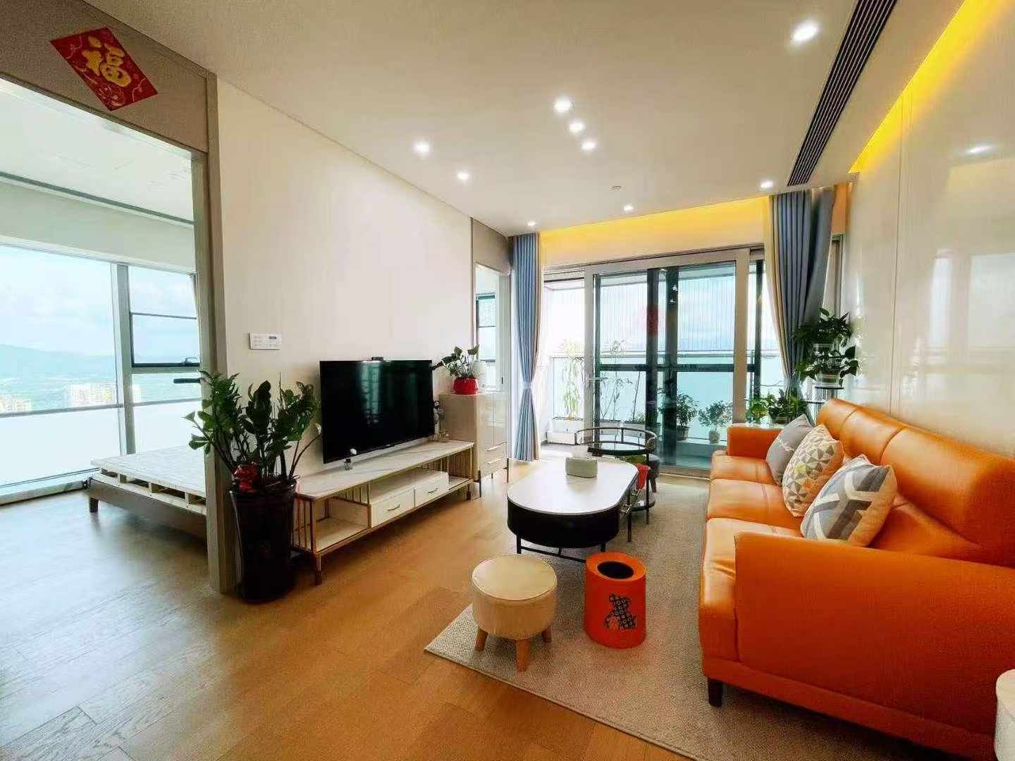 阳光城平层三房一厅，看房方便