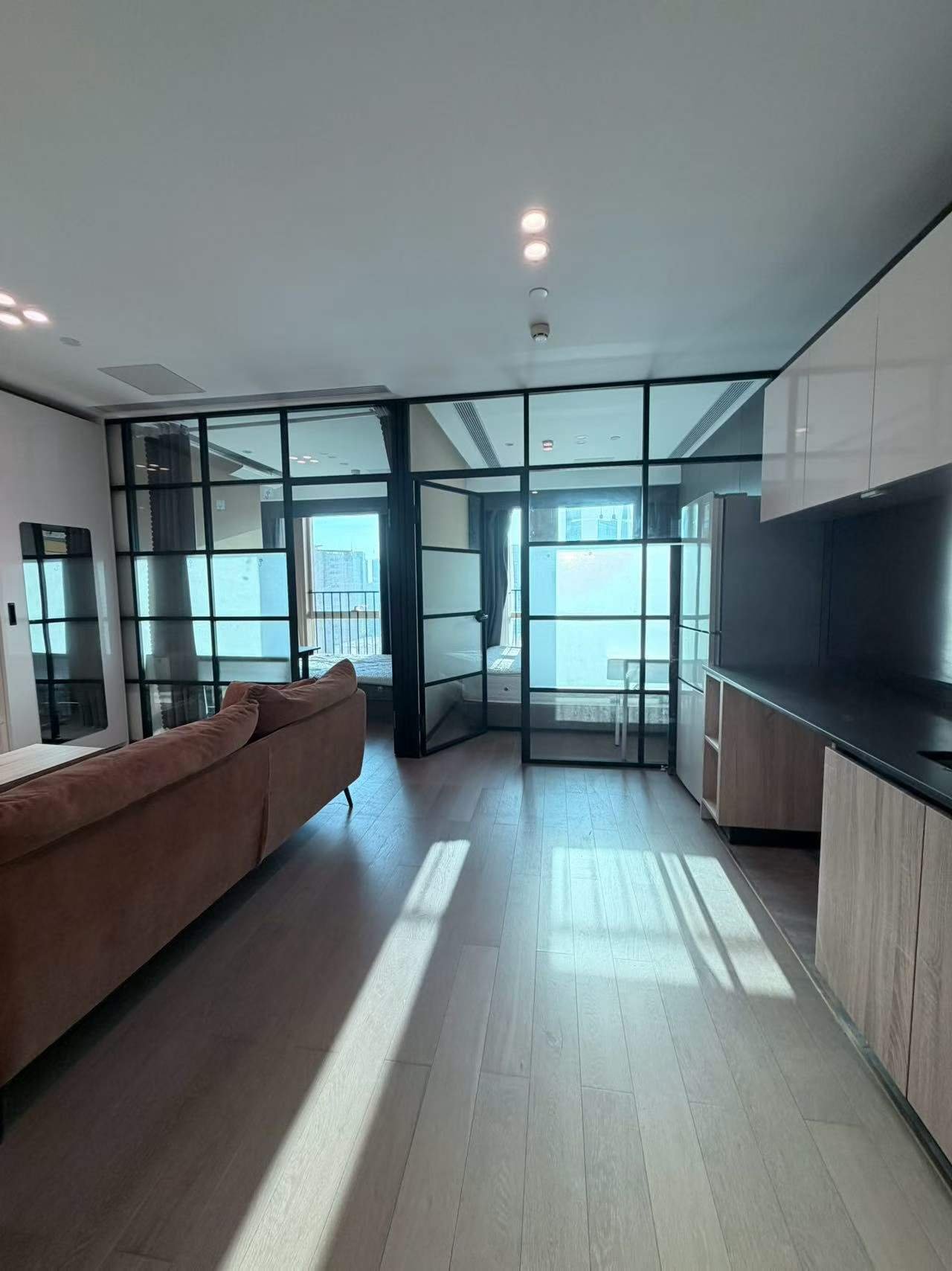 深南道 万科里 T1-1904 6300 密码看房 拎包入住