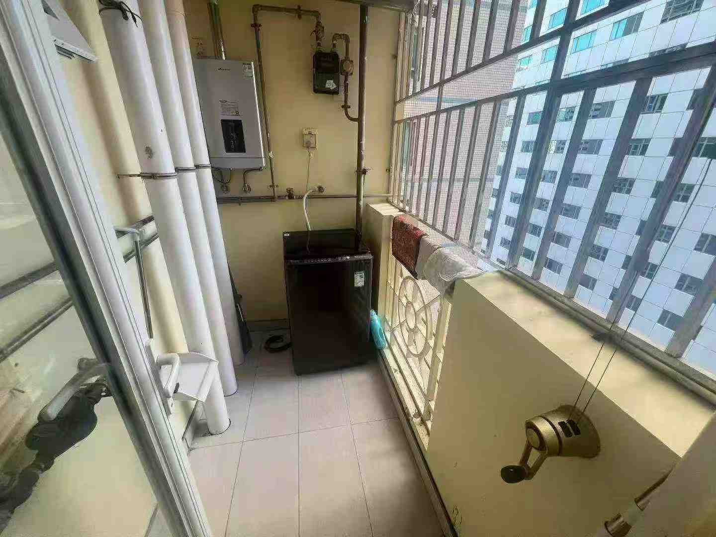国贸地铁口 银座金钻 一房一厅4800