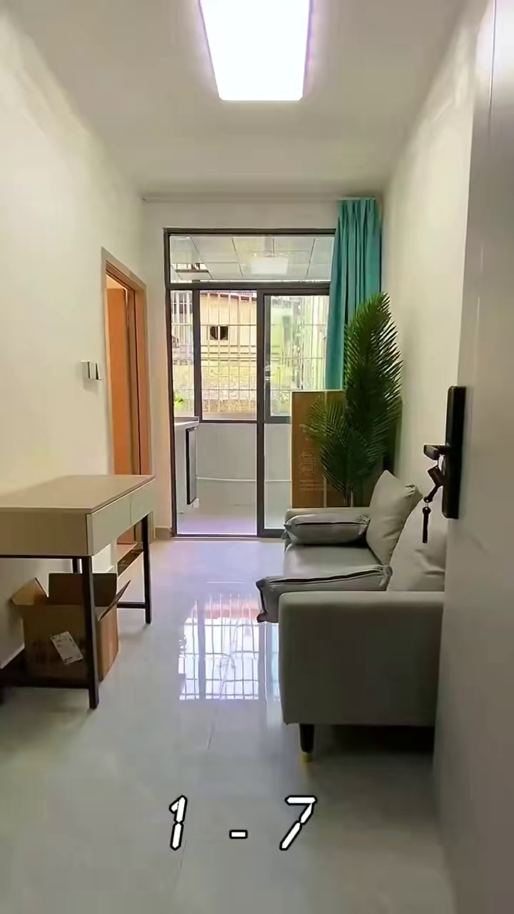 出租汇海广场硅谷大院精装一房一厅1780起支持押一付一