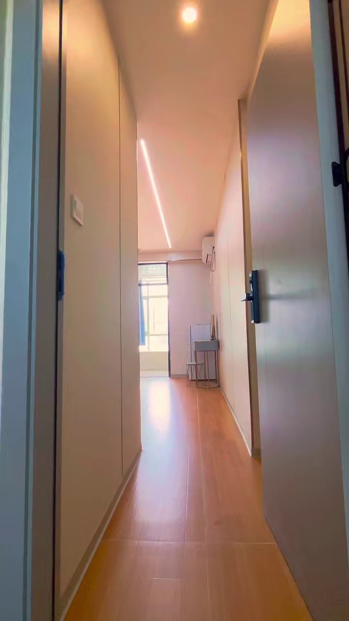 大浪劳动者广场旁精装阳台大单间1780