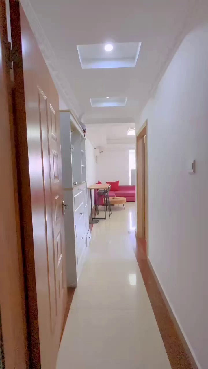 民治优城大润发深宝茂电梯三房一厅拎包入住3800