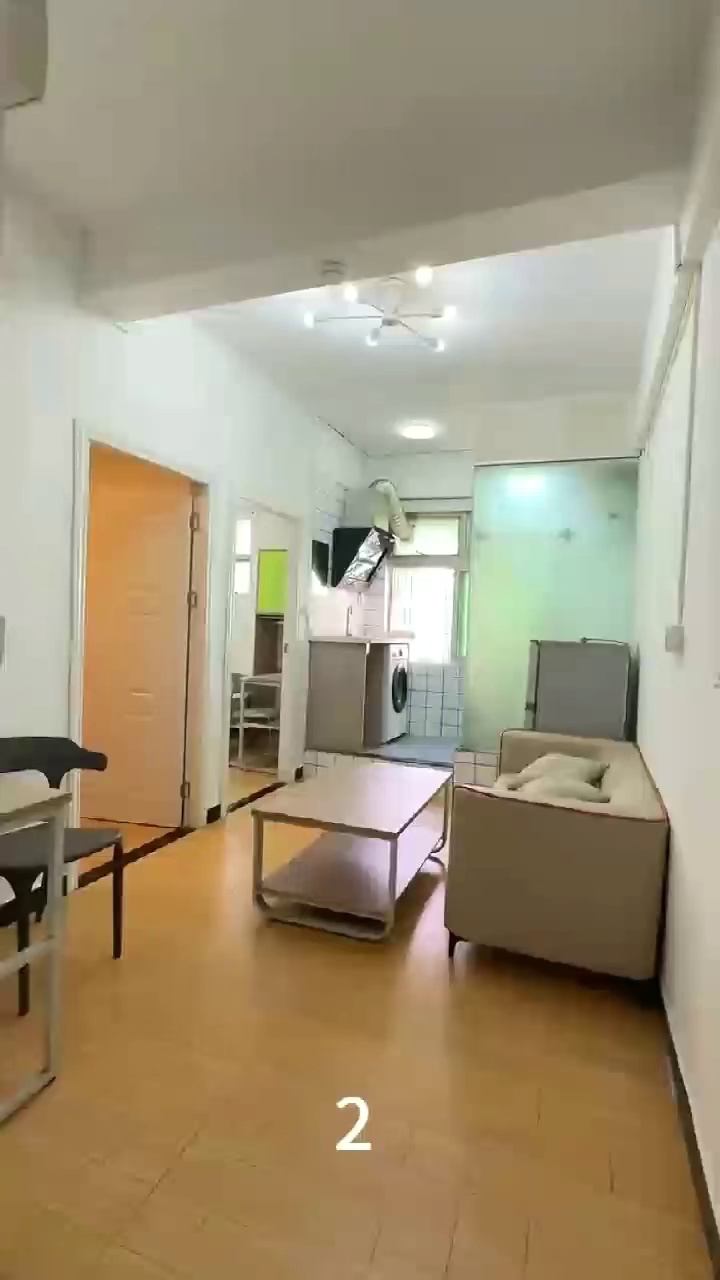 龙华汇海广场电梯7楼两房一厅2180