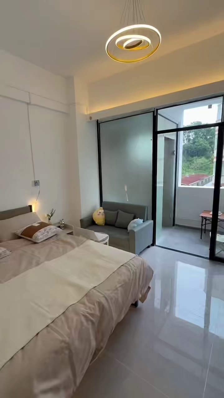 高坳新村精装大单间1380