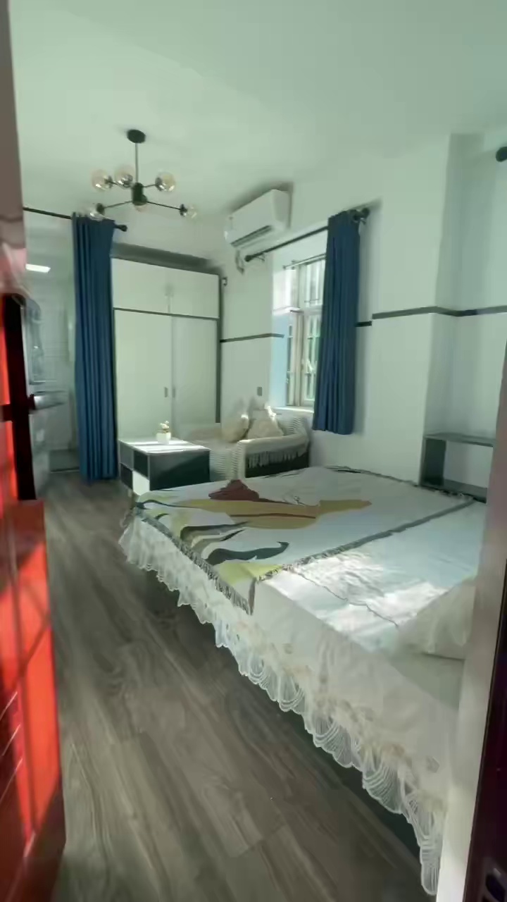 中山公园地铁口电梯阳光大单间3680