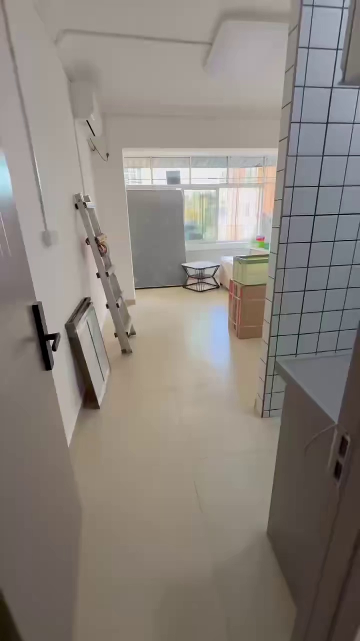 大新地铁站阳光大单间3480