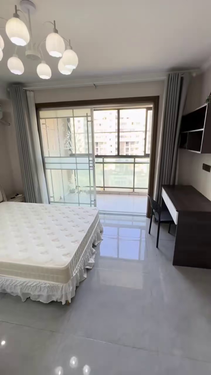 深圳上梅林小区出租奶油风大单间方便停车拎包入住3500