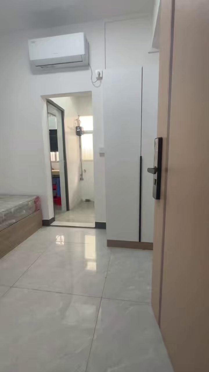 地址公明横岭新村户型单间价格700包管理详情楼梯6楼采光好空间大家电齐全拎包入住临近地铁