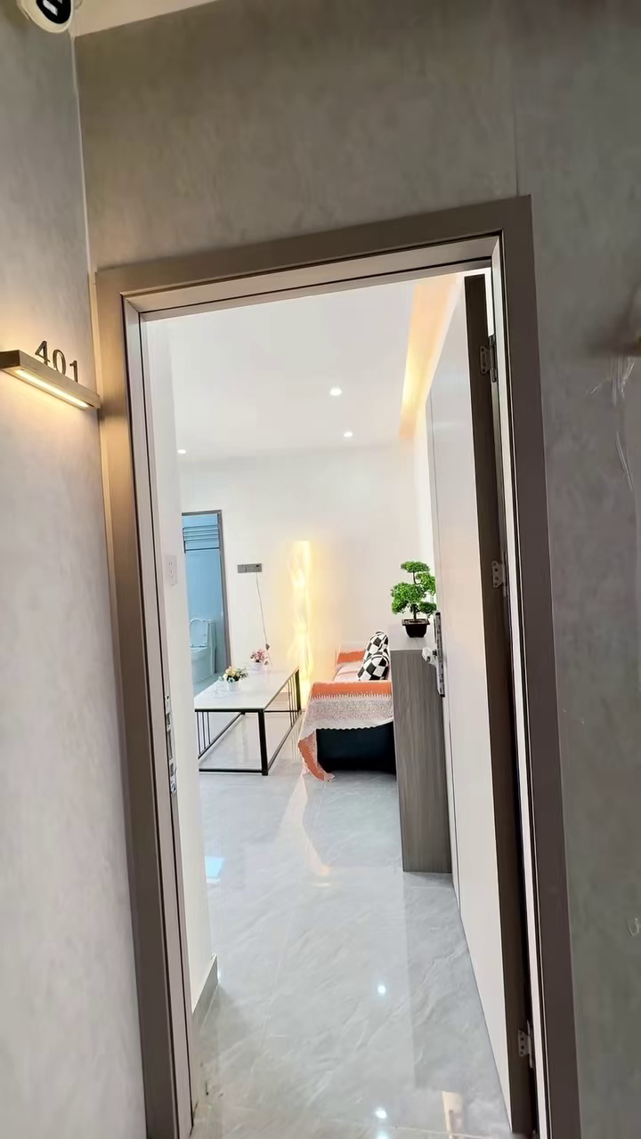 钟屋采光阳台大一房一厅特价2380