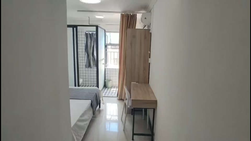 中山公园地铁口阳光单间2200