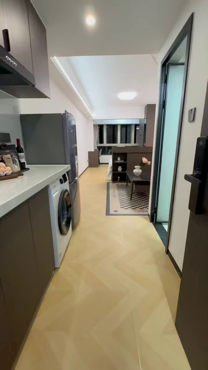 中山公园站精装公寓电梯大单间