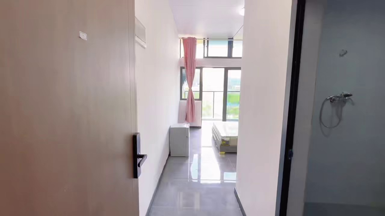 大浪时尚小镇中单间1780起