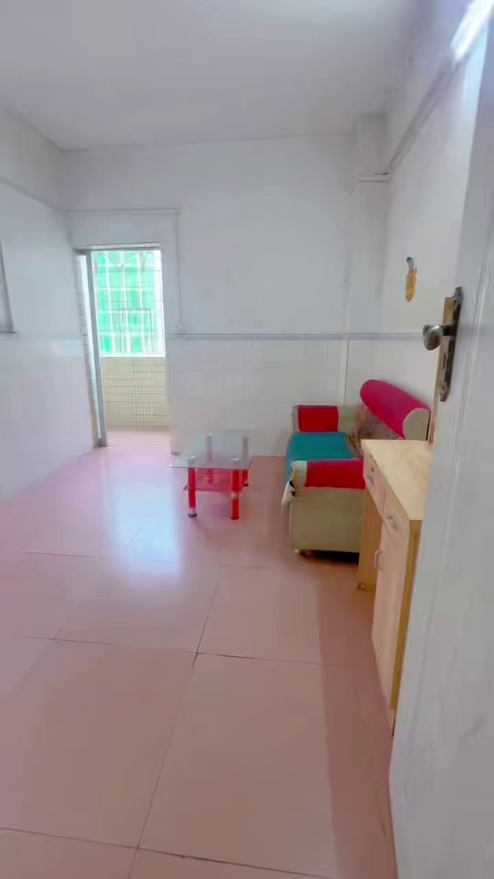 大浪时尚小镇采光阳台大一房1400