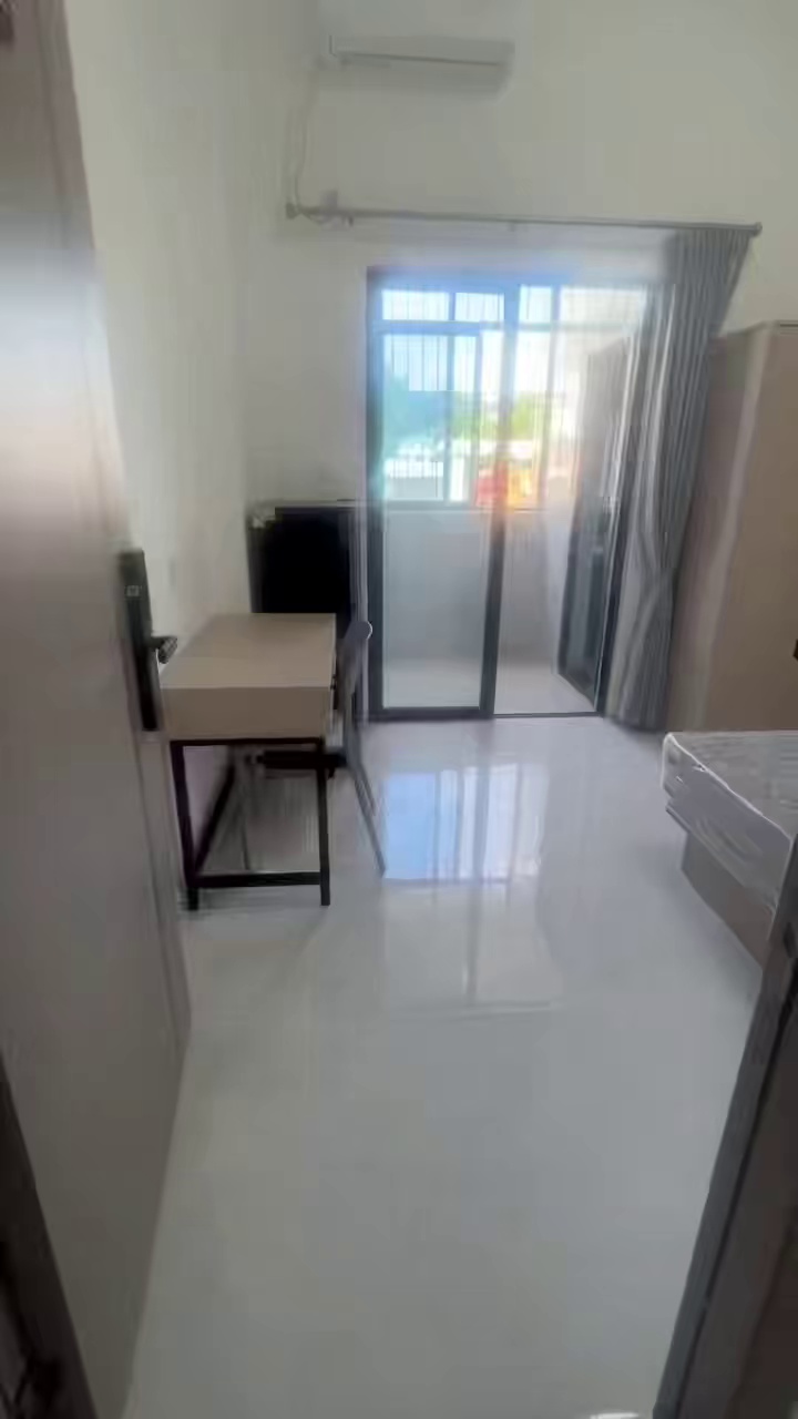 石岩汽车站附近电梯精装修大单间采光无遮挡