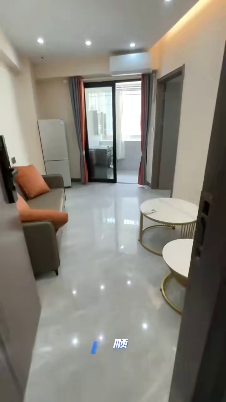 龙华书城伍屋村电梯精装一房2380租民水民电拎包入住
