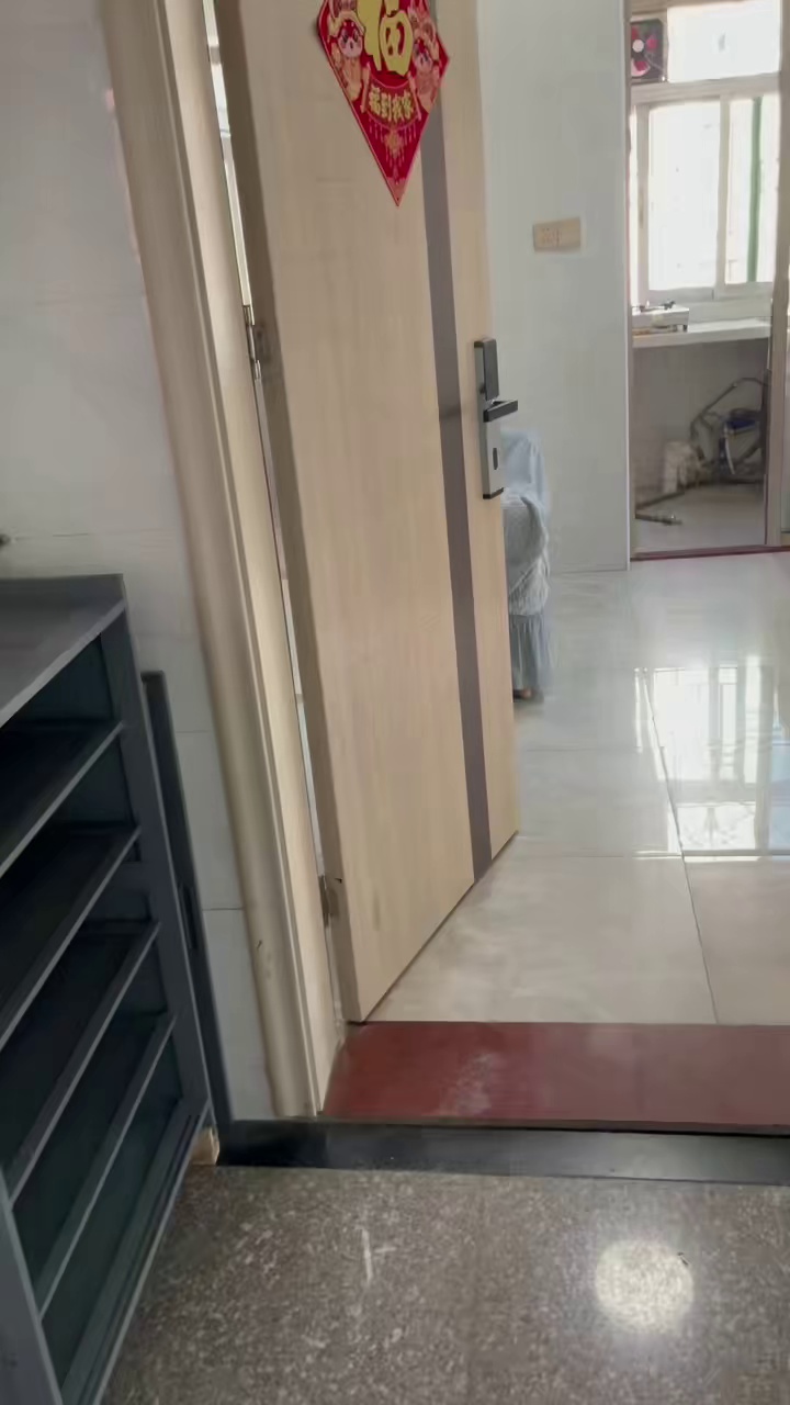 民乐地铁站民乐新村精装两房一厅租3180月