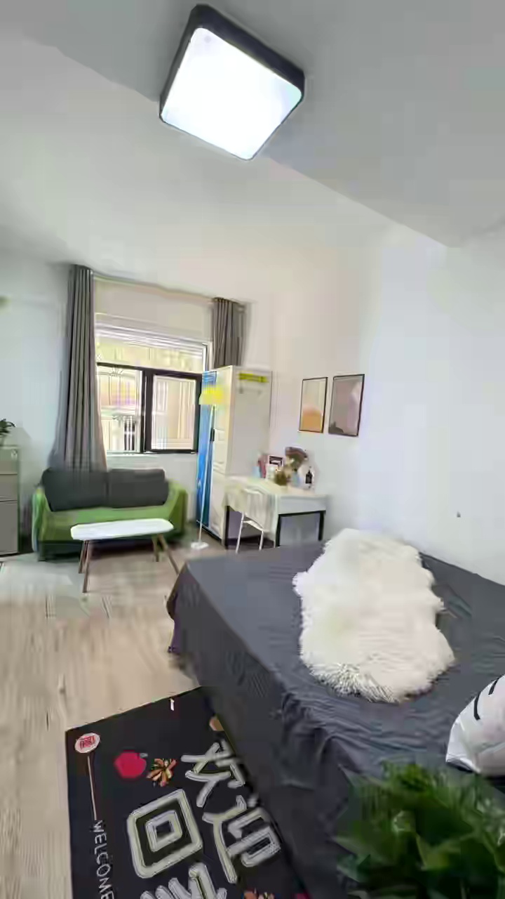 中山公园地铁口阳光大单间2300