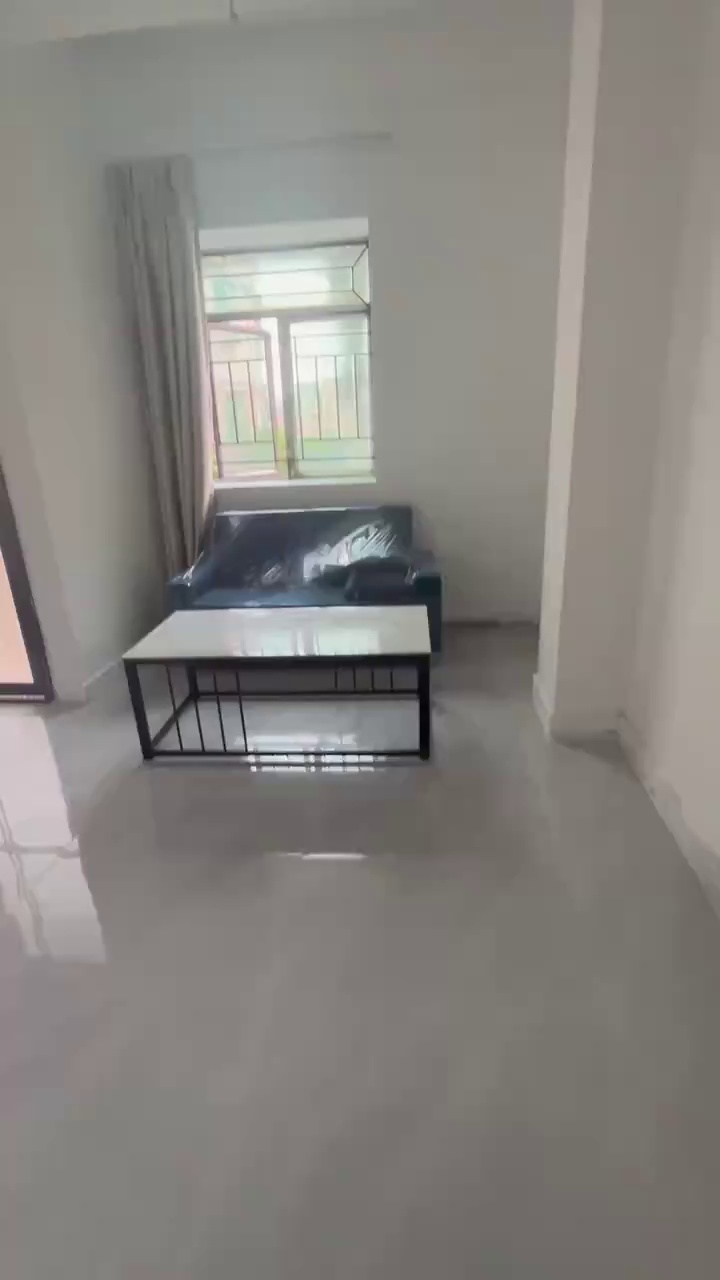 松岗翡翠市场红星小学一房一厅带阳台1400