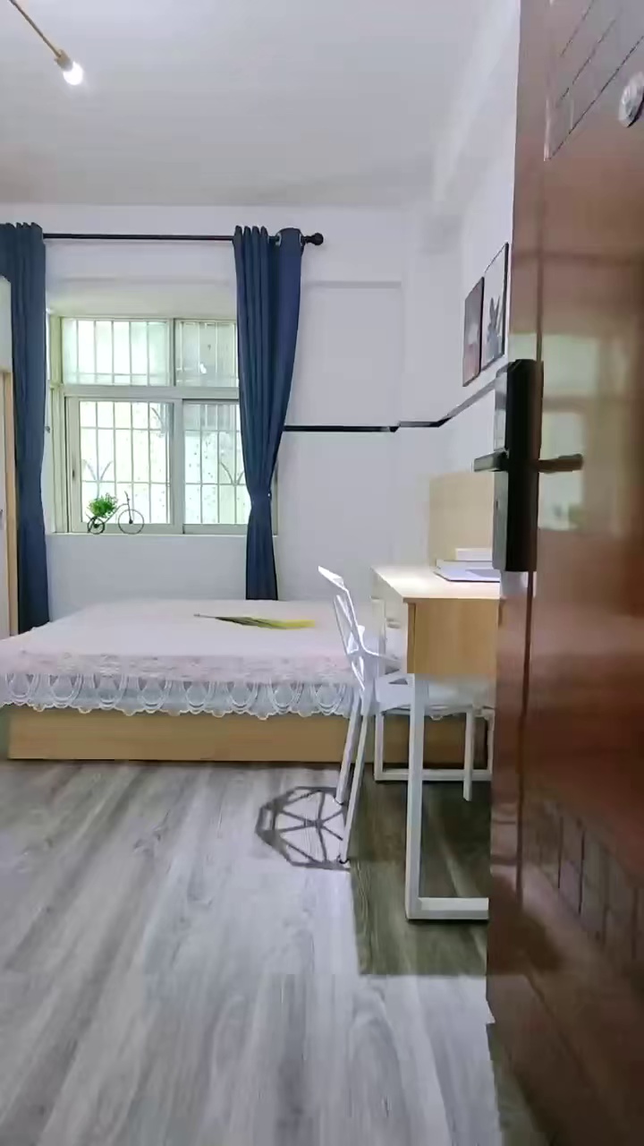 中山公园地铁口,电梯大单间2980