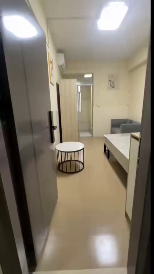 石岩汽车站附近 电梯房单间 1050