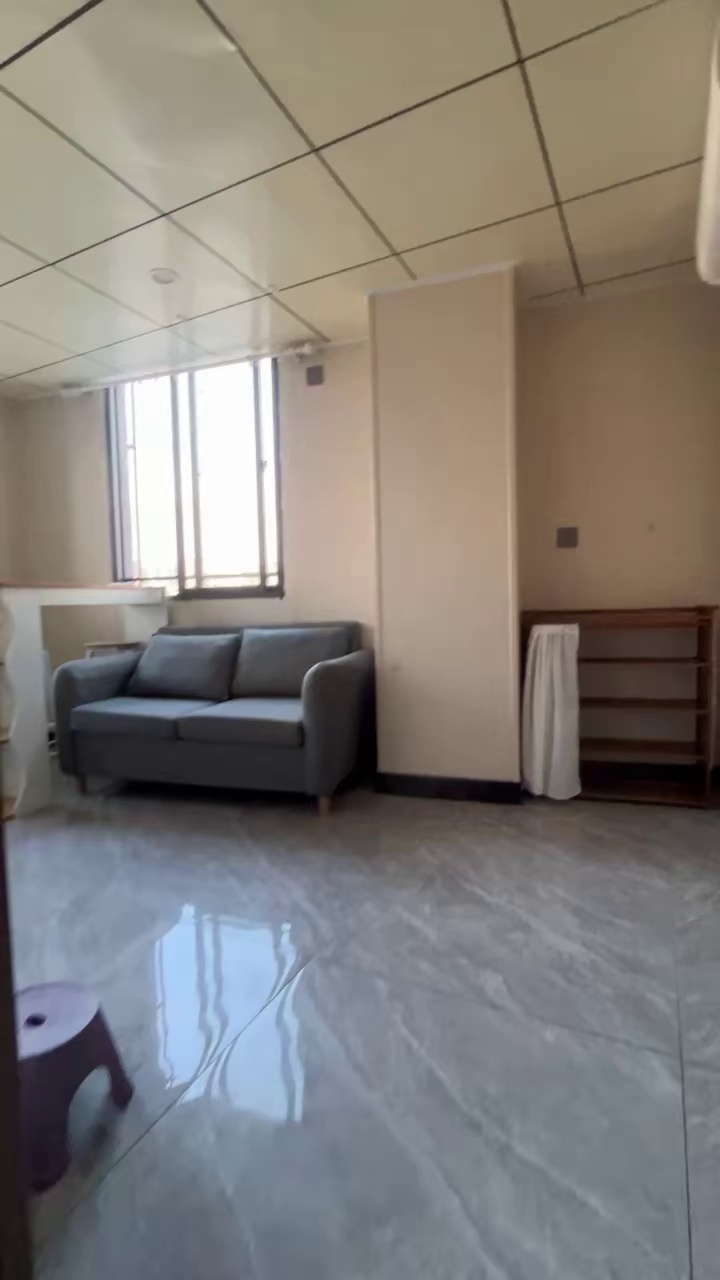 固戍f口南昌公园旁 电梯高层一房一厅 2380全包