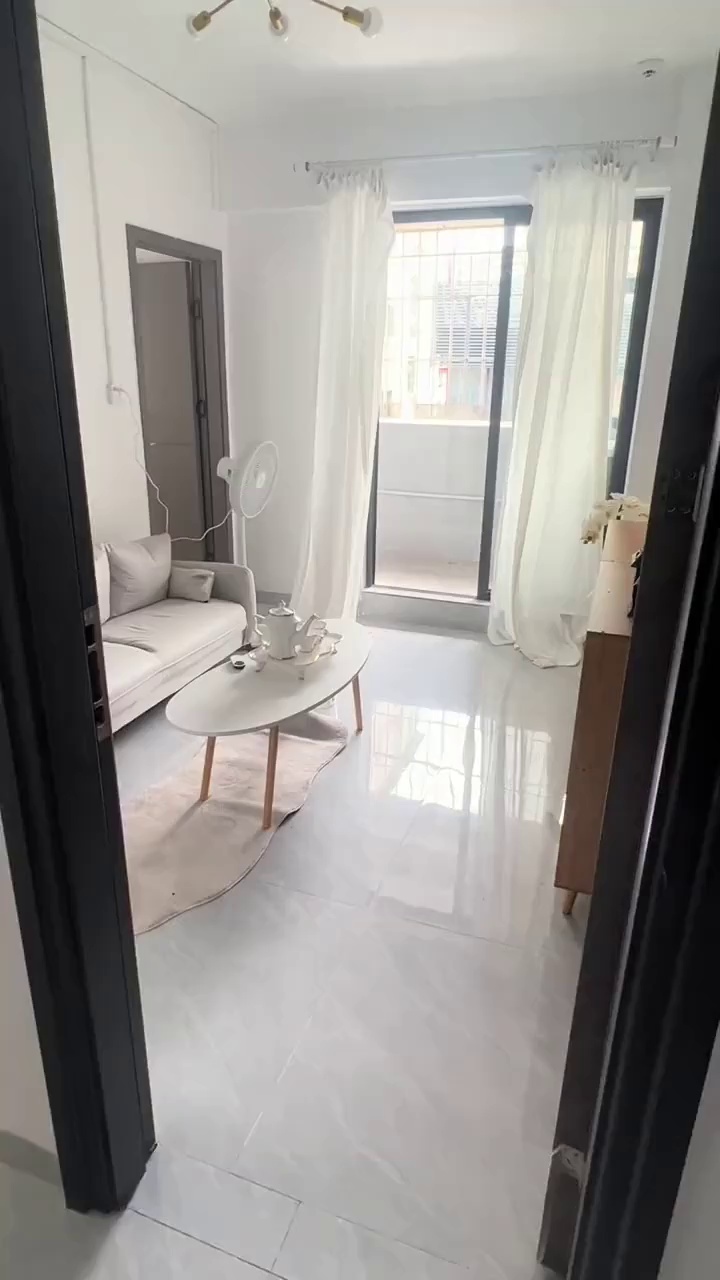 创维创新谷旁另一套大阳台一房一厅2080 月