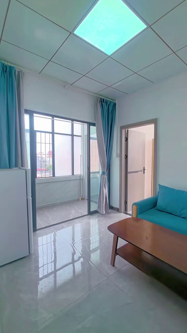 石岩罗租惠天百货附近,精装一房一厅采光超好1380