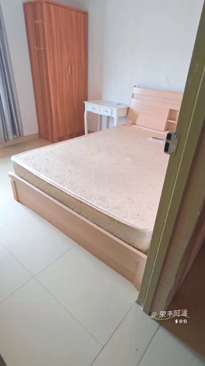 贝尔路 水斗坑 采光无敌大单间 1250左右