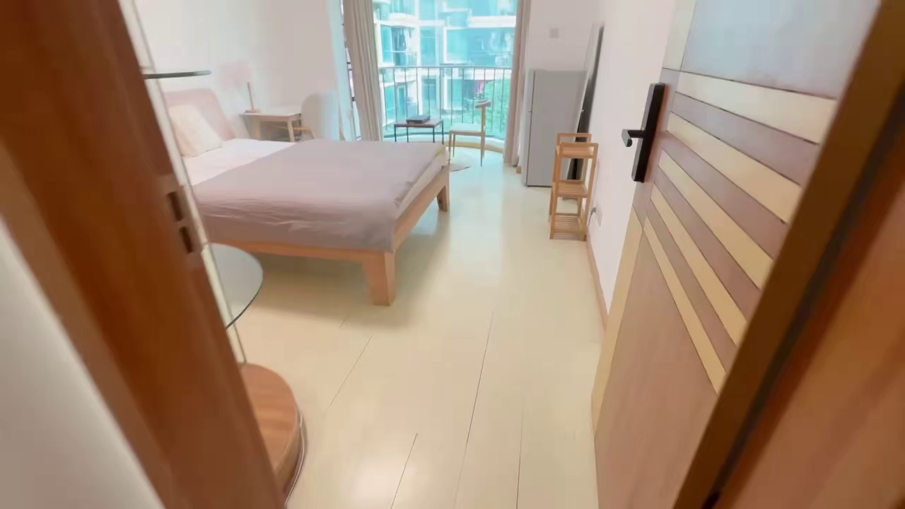 1号线大新 落地窗主卧独卫3500