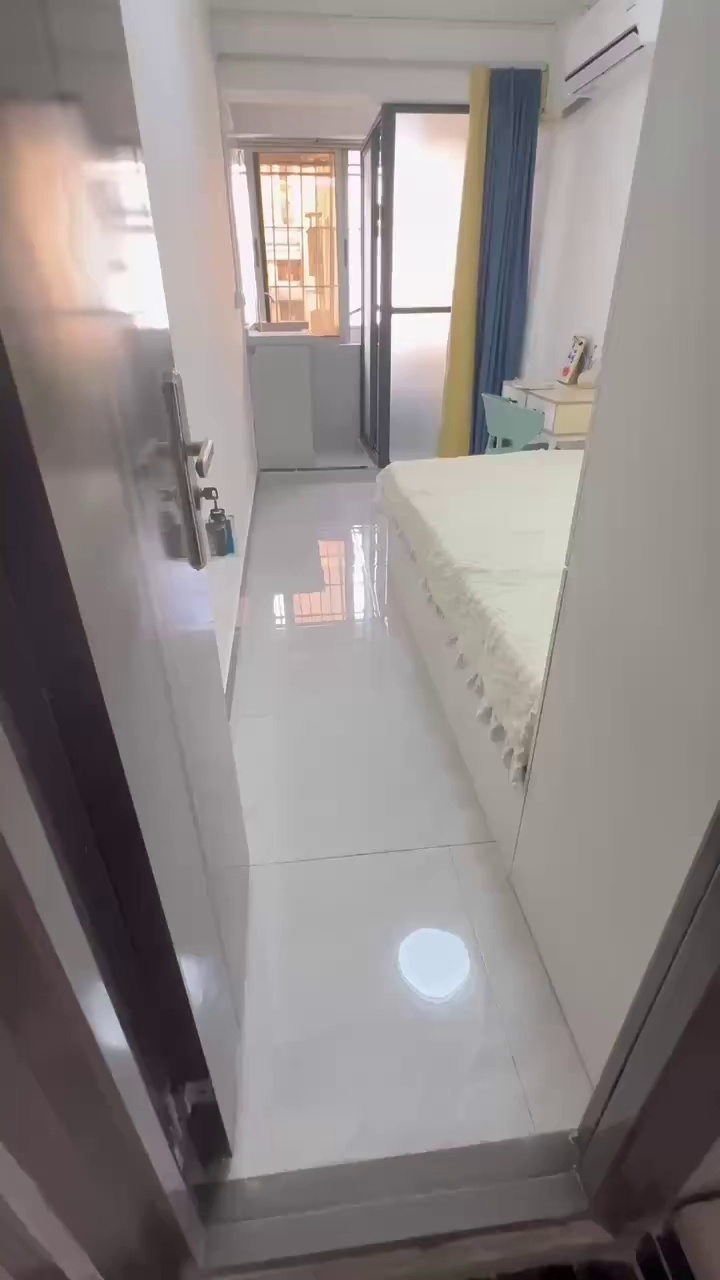 大新地铁站,阳光单间2080