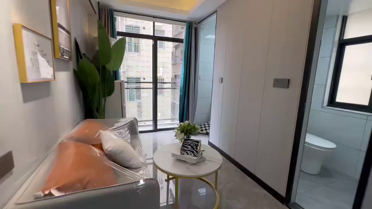 杨美c 出口 带阳台好采光一房一厅2200