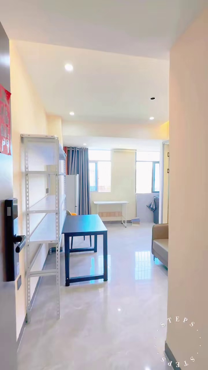 龙华文化广场 电梯高层一房一厅2380