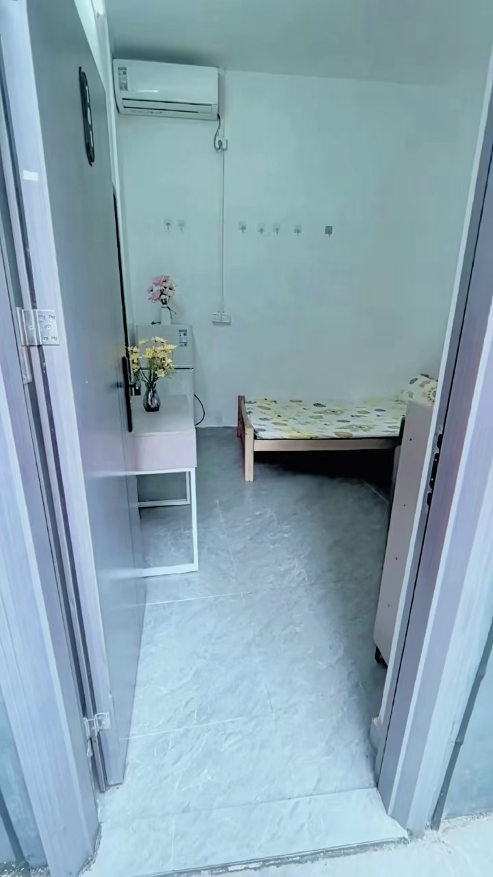 西门街独立单房1楼租金1580