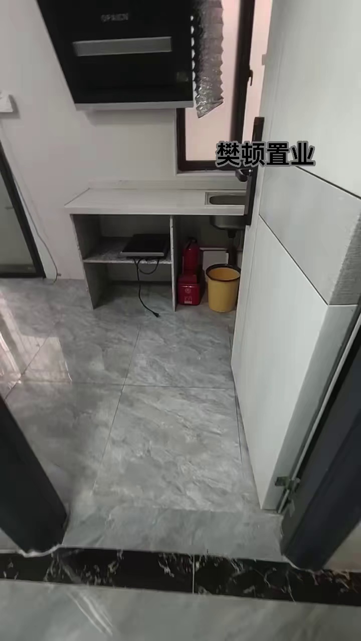 坂田荔园新村,带阳台精装修一房一厅,只要1880 视频实拍,喜欢滴