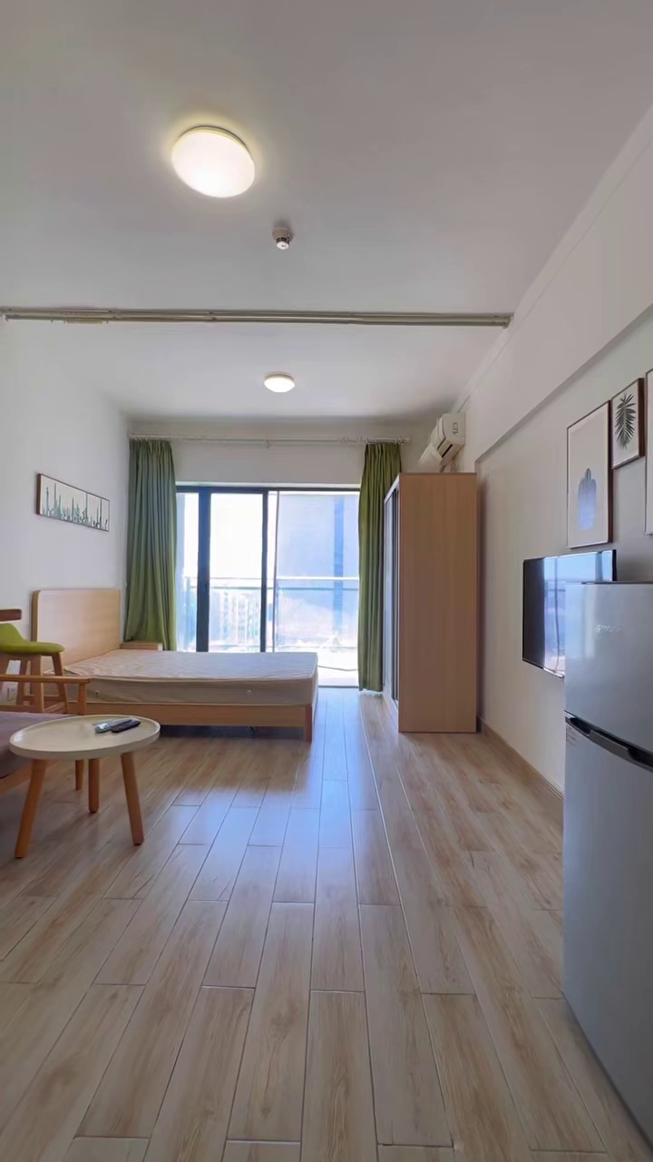 13号线创维 应人石地铁口 电梯高层超大单间带阳台